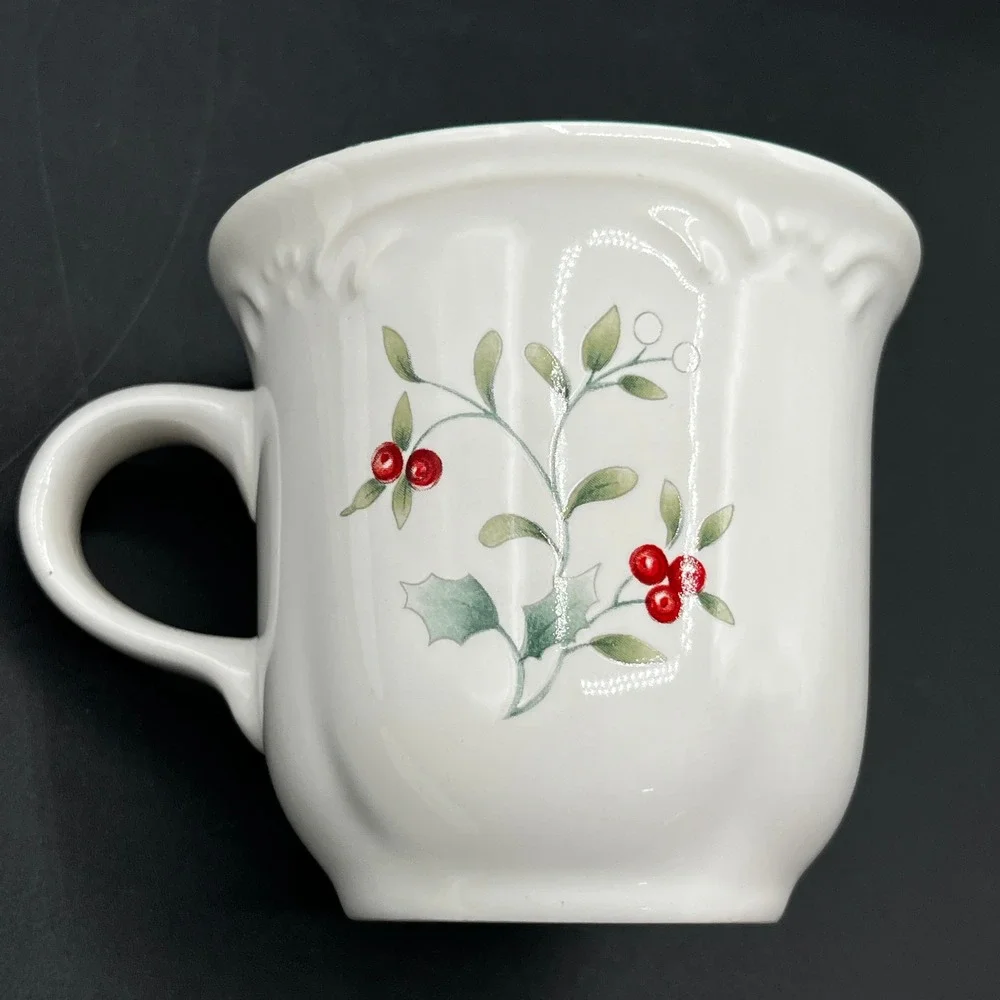 Pfaltzgraff winterberry stoneware